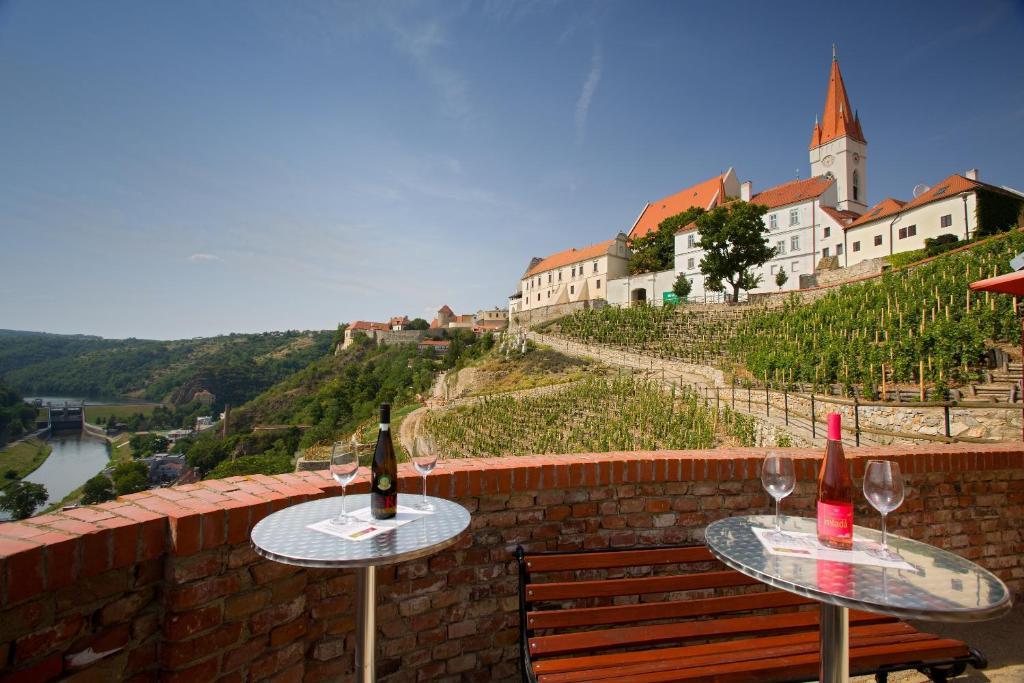 Hotel Lahofer Znojmo Exterior foto